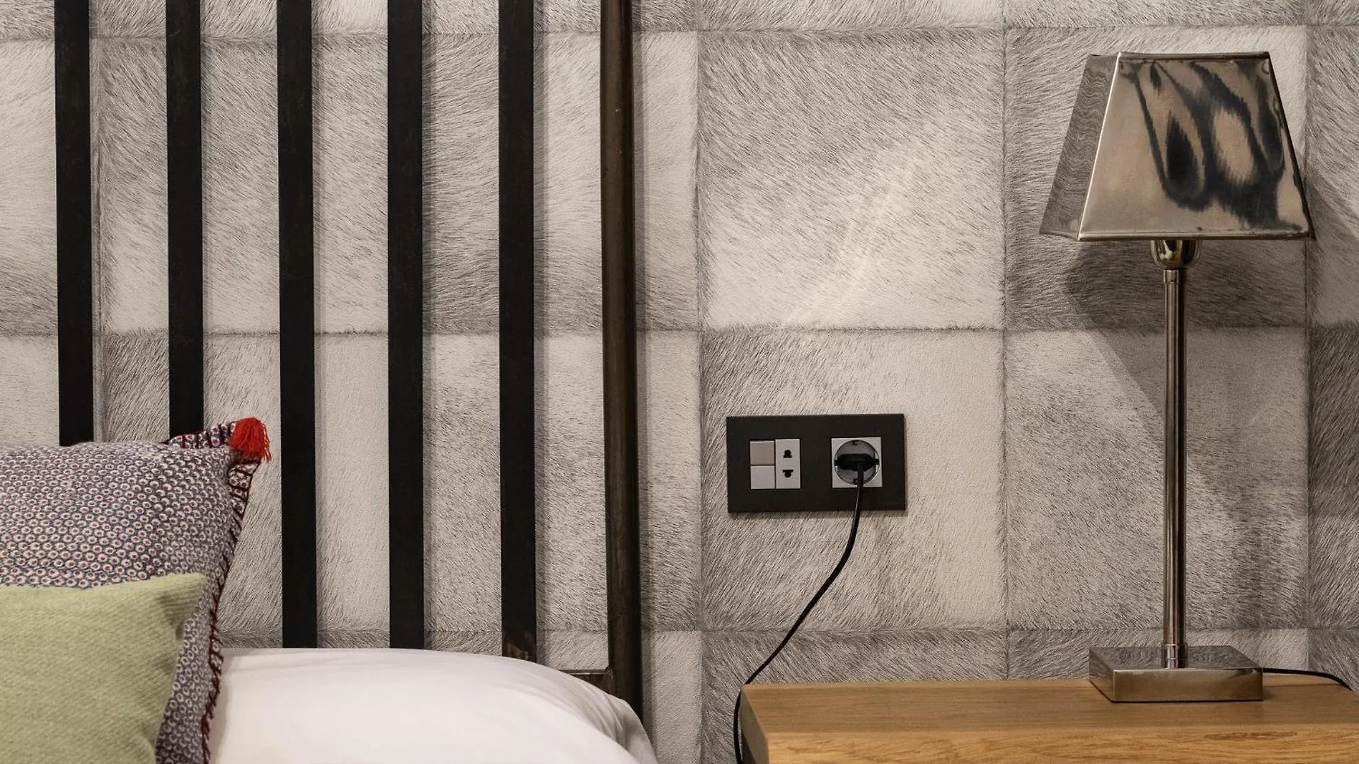 Acogedor Con Estilo Unico Junto Centro Azkuna Бильбао