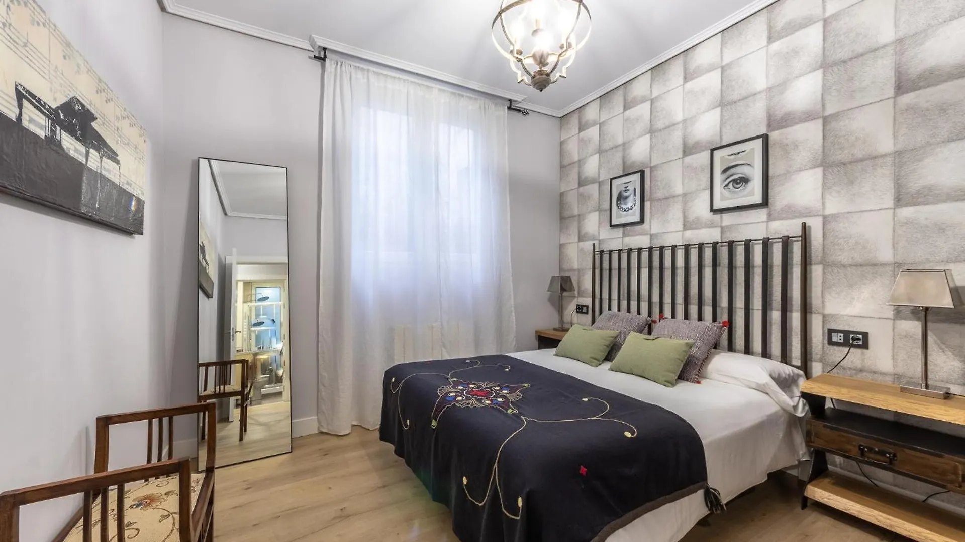 Acogedor Con Estilo Unico Junto Centro Azkuna Бильбао